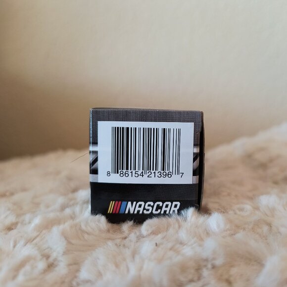 Rare 2020 Ryan Newman #6 Guaranteed Rate 1/64 NASCAR Diecast NWOT - Picture 5 of 6